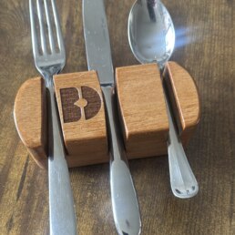 Bestekhouder voor restaurant Dané