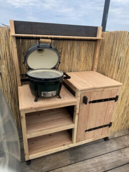 meubel voor de Green Egg