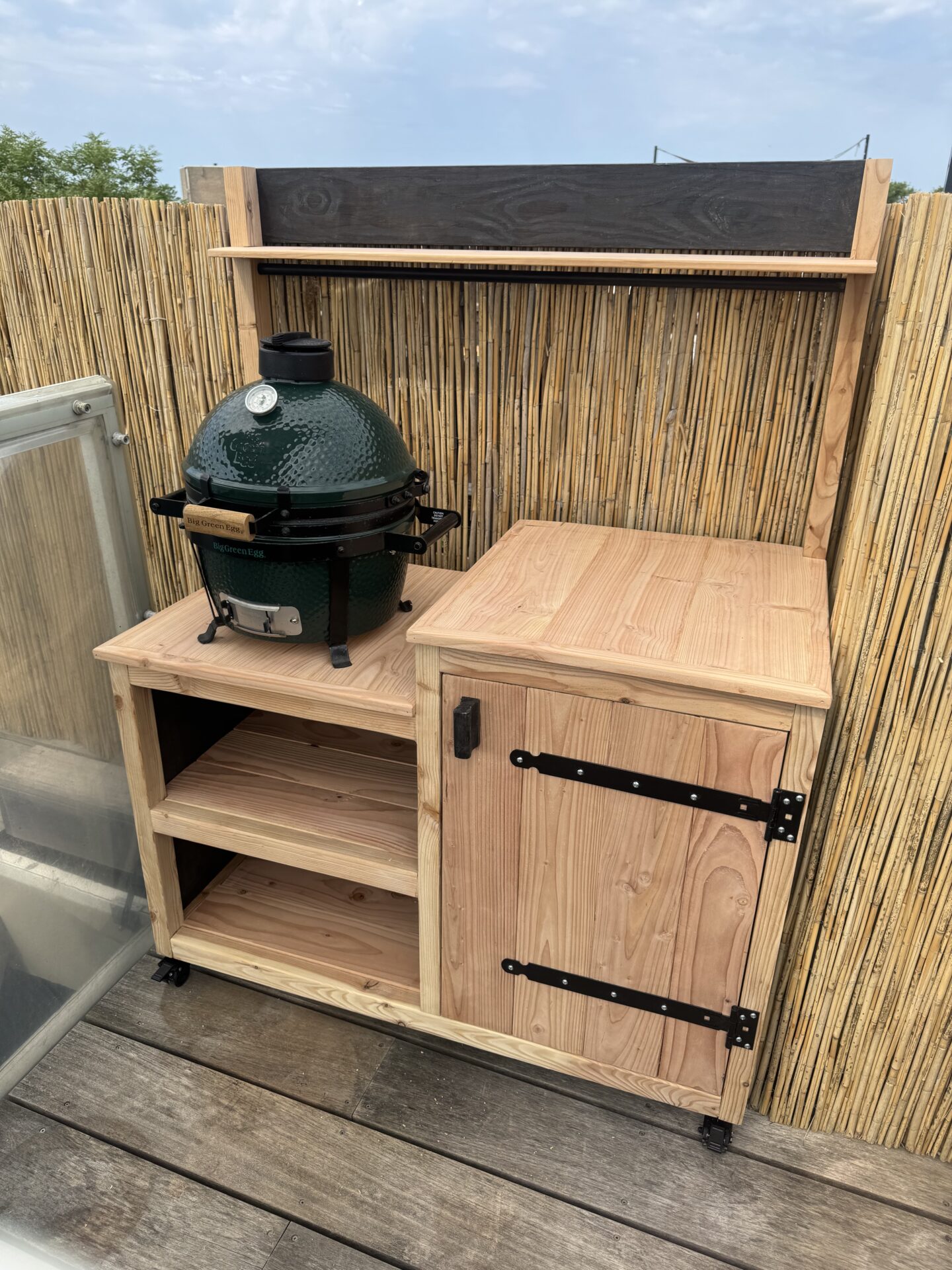 Green egg tafel meubel 